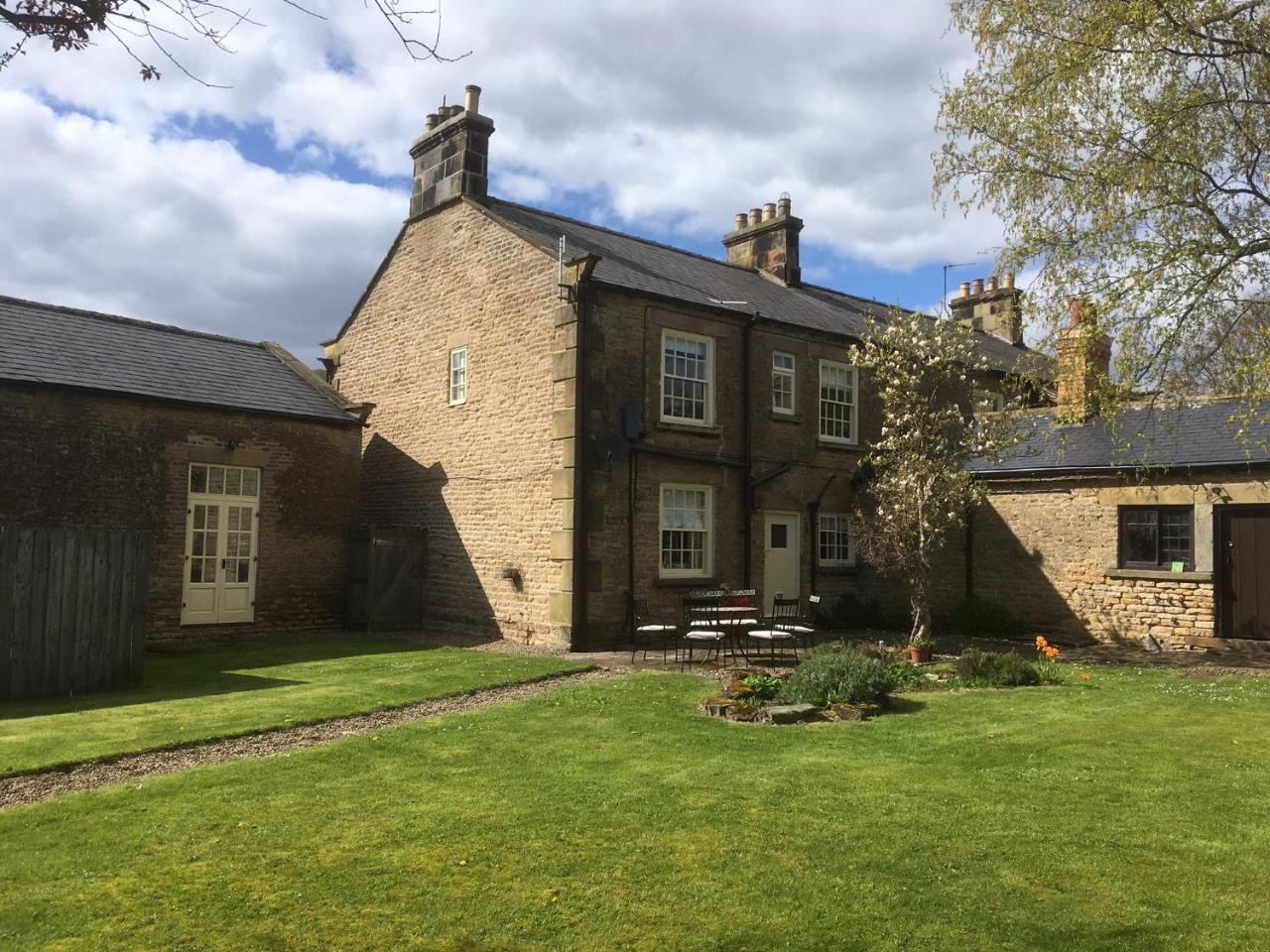 Downe Arms Country Inn Wykeham  Екстер'єр фото